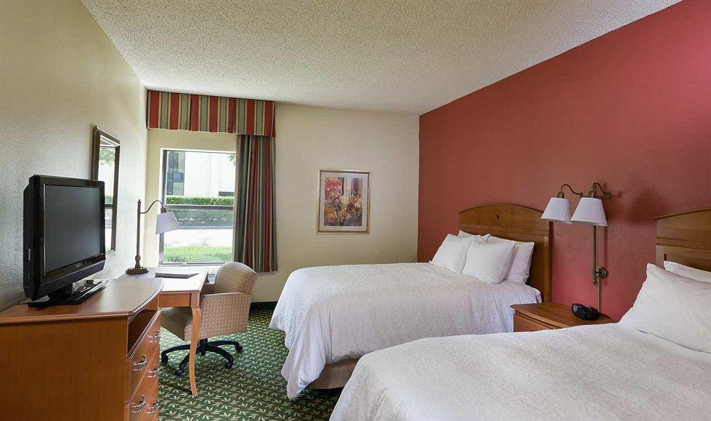 Hampton Inn Houston Stafford Habitación foto